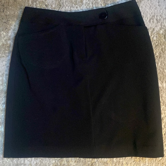 Taylor BMoss stretchy black skirt, size 6, excellent condition - Picture 4 of 9